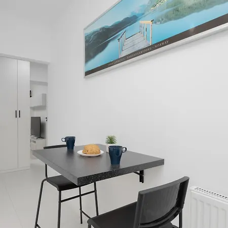 Wyjatkowy Dla 4 Osob By Renters Apartment Pruszkow